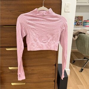 RARE Alo Long Sleeve Women's Top